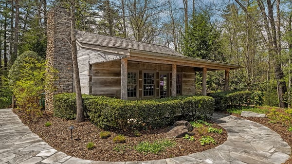 97 Emerald Necklace Dr, Asheville, NC