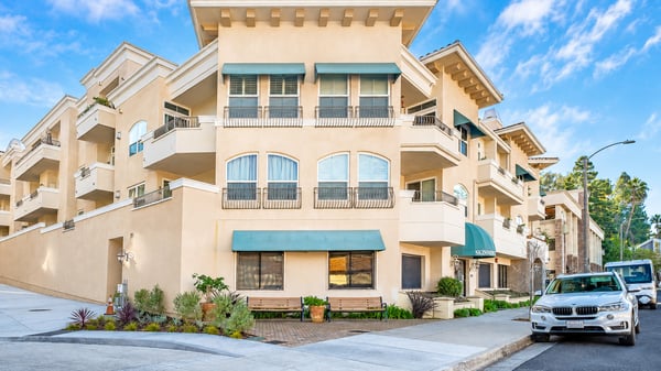 901 Deep Valley Drive, Rolling Hills Estates, CA