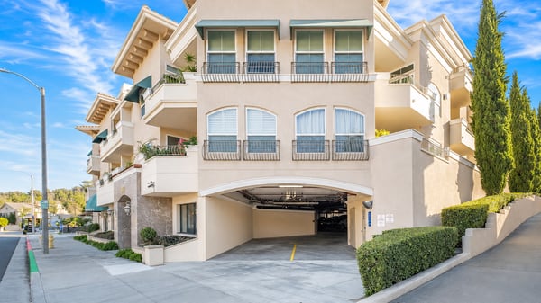 901 Deep Valley Drive, Rolling Hills Estates, CA