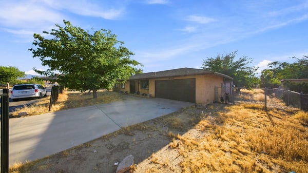 40245 169th St E, Lake Los Angeles, CA