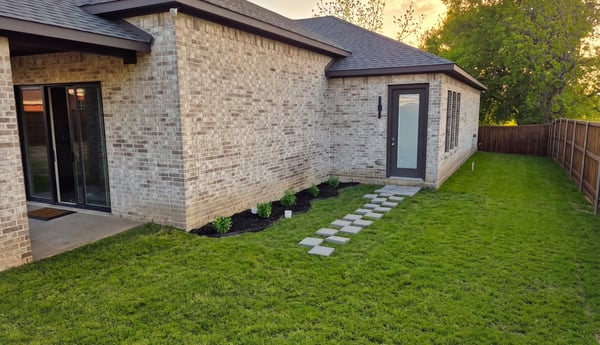 903 Urban Dr, DeSoto, TX