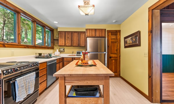 149 Lake Avenue, Sunapee, NH