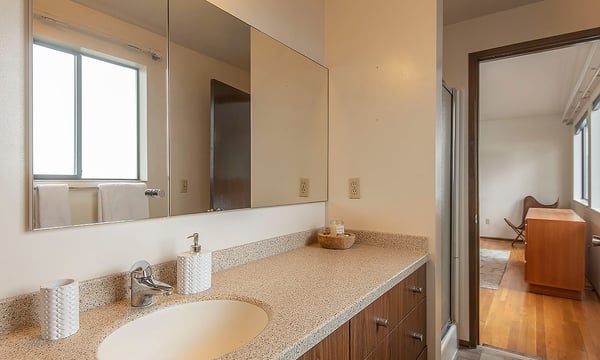 3515 NE 158th Place, Lake Forest Park, WA