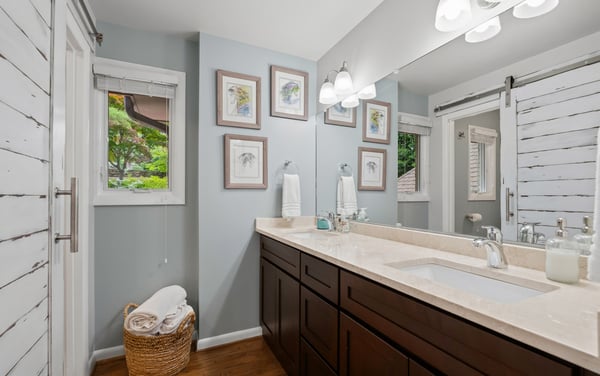 Hall bath