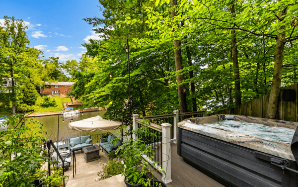 3431 Greentree Dr, Falls Church, VA