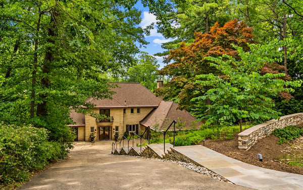 3431 Greentree Dr, Falls Church, VA