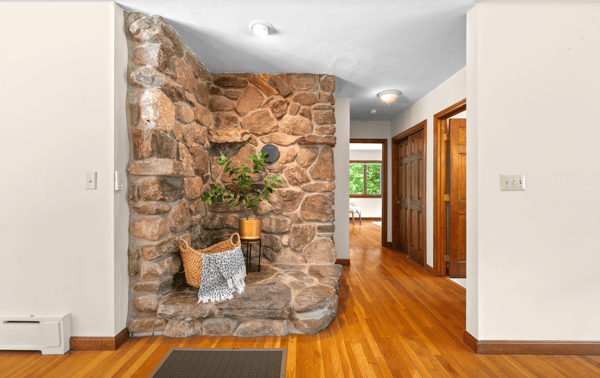 1 Old Milford Rd, Amherst, NH