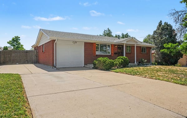 400 Leo Lane, Thornton, CO
