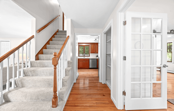 10 McKinney Dr - SOLD!, Hudson, NH