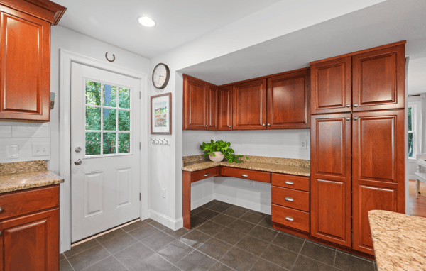 27 Colonel Wilkins Rd, Amherst, NH