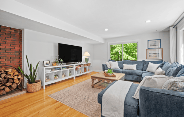 27 Colonel Wilkins Rd, Amherst, NH