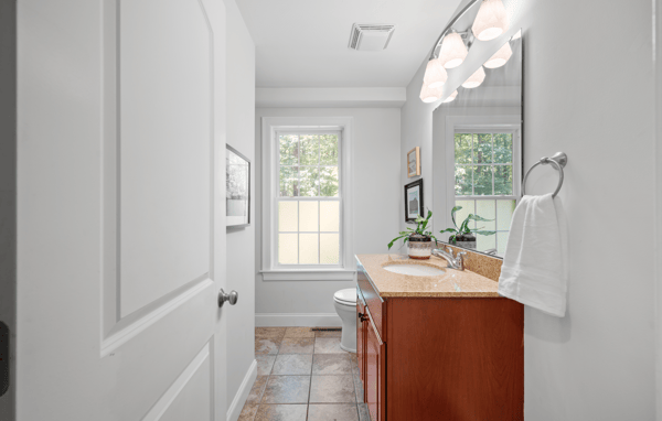 27 Colonel Wilkins Rd, Amherst, NH
