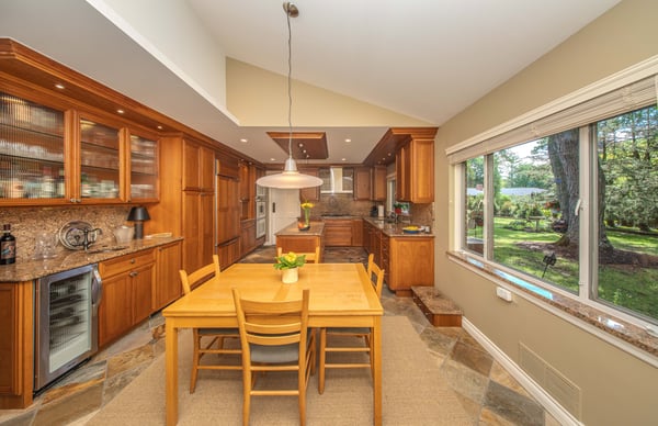 19415 Riverside Drive, Beverly Hills, MI