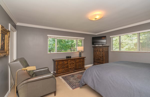 19415 Riverside Drive, Beverly Hills, MI