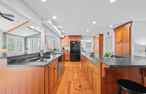 12 Candlewood Dr - SOLD!, Amherst, NH