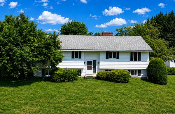 205 Sutton Road, New London, NH
