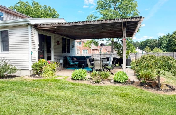 Patio & Pergola w/ Cover