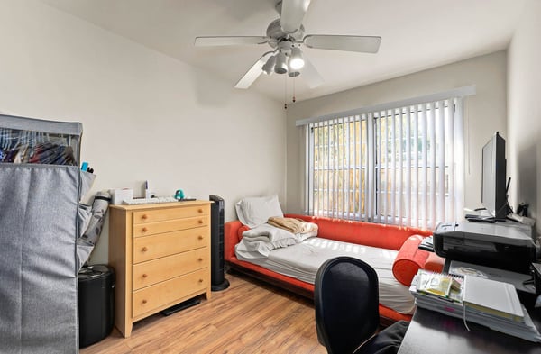 2511 Manhattan Ave, Montrose, CA