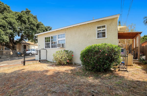 2511 Manhattan Ave, Montrose, CA