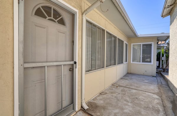 2511 Manhattan Ave, Montrose, CA