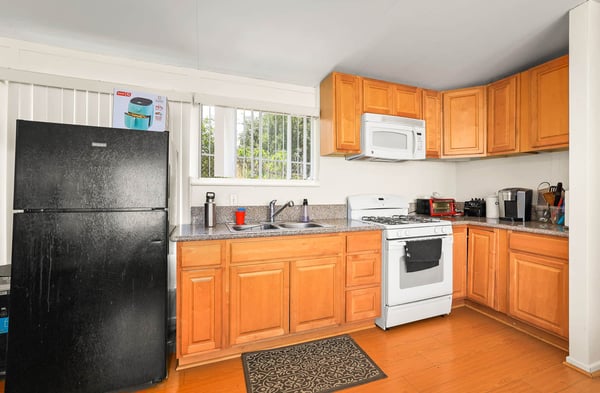 2511 Manhattan Ave, Montrose, CA