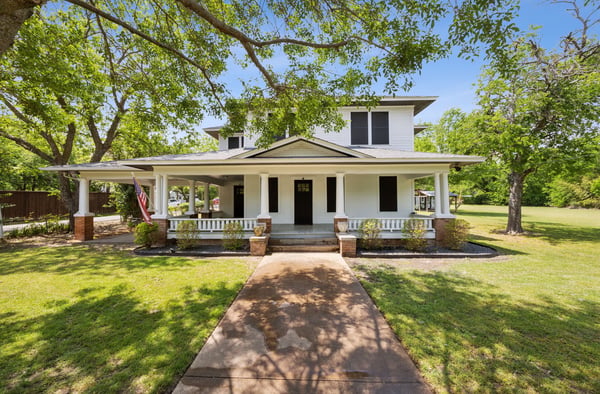 201 N. Lenard Street, Red Oak, TX