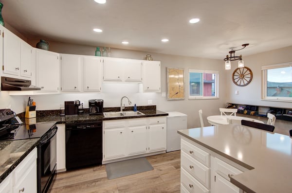 23800 County Road 16, 508, Oak Creek, CO