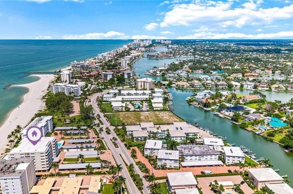 1977 Gulf Shore Blvd, 204, Naples, FL