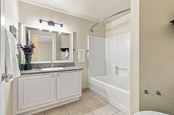 5459 Bentgrass Dr Unit 2-110, Sarasota, FL