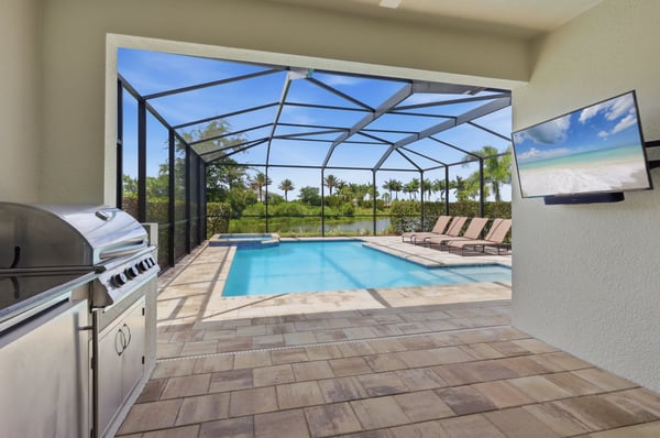 8212 Shooting Star Rd, Sarasota, FL