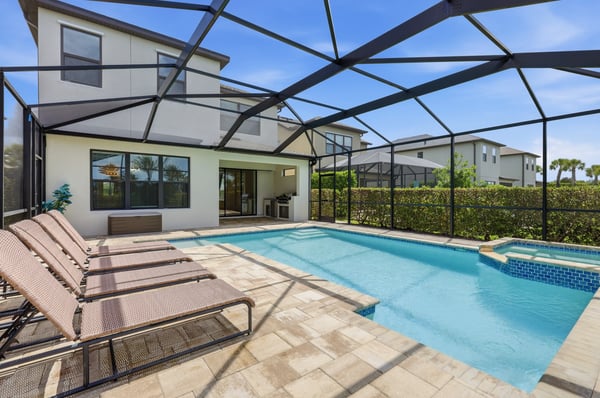 8212 Shooting Star Rd, Sarasota, FL