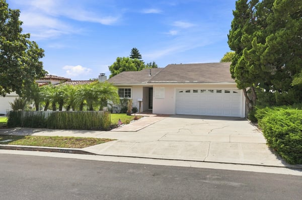 10335 Orton Ave., Los Angeles, CA
