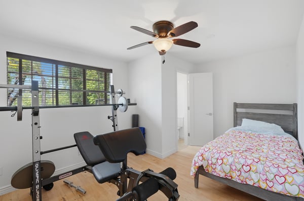 10335 Orton Ave., Los Angeles, CA