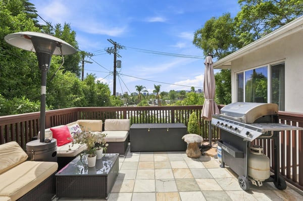 10335 Orton Ave., Los Angeles, CA