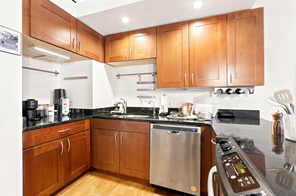 111 Beach St, #3B, Boston, MA