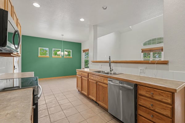 489 Longspur Drive, Brighton, CO