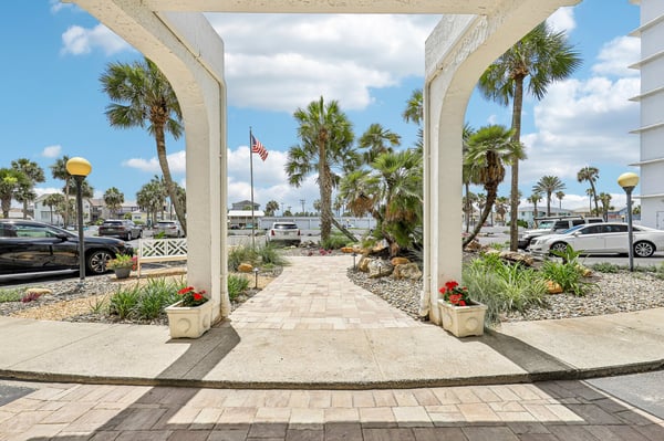 1601 Ocean Drive South, 402, Jacksonville Beach, FL