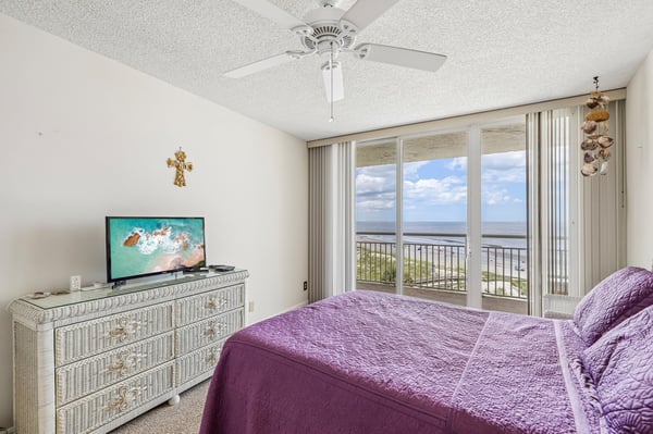 1601 Ocean Drive South, 402, Jacksonville Beach, FL