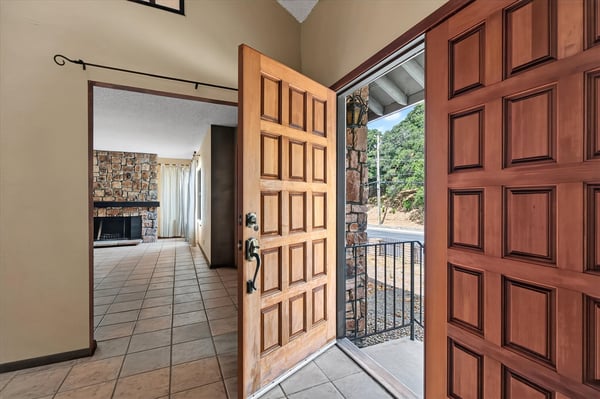 674 Pinon Ave, Pinole, CA