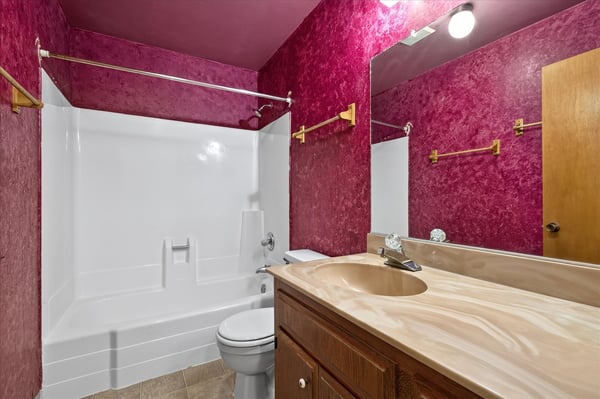 674 Pinon Ave, Pinole, CA