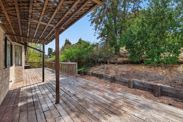 674 Pinon Ave, Pinole, CA