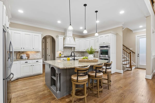 3330 Chimney Point Drive, Cumming, GA