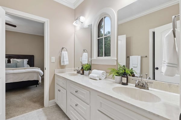 3330 Chimney Point Drive, Cumming, GA