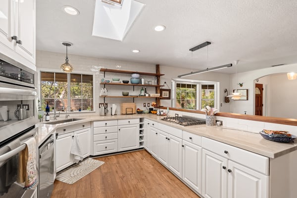 808 Palaro Dr, Encinitas, CA