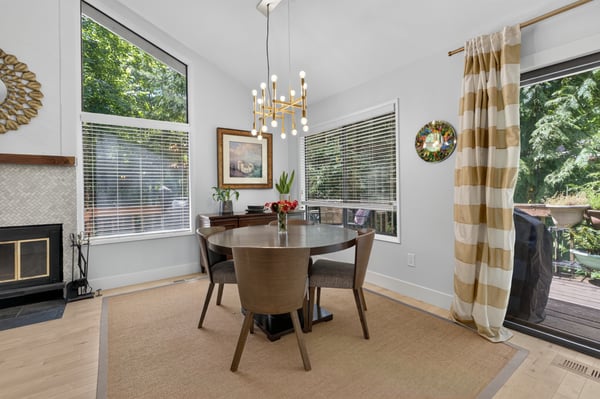 9925 SW Quail Post Rd, Portland, OR