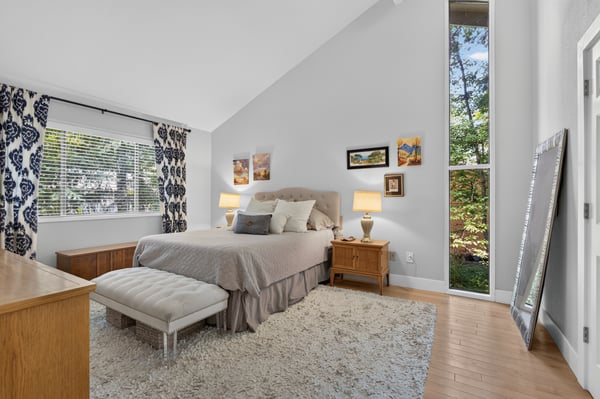 9925 SW Quail Post Rd, Portland, OR