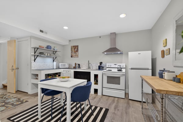 9925 SW Quail Post Rd, Portland, OR