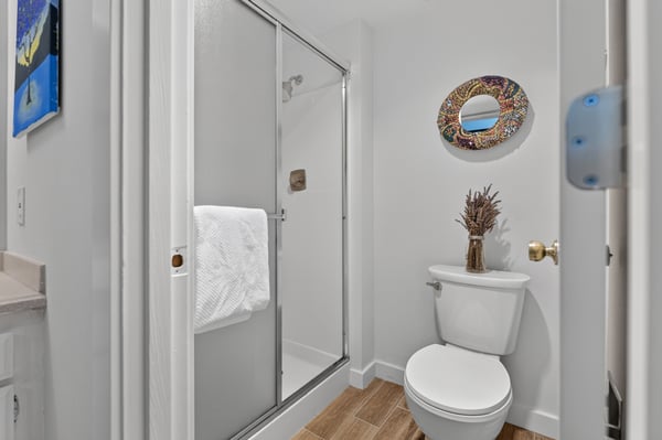 9925 SW Quail Post Rd, Portland, OR