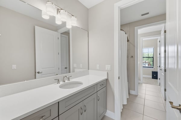 18615 Rue Beauvais, Lutz, FL