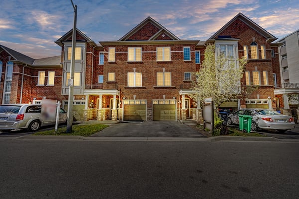 8 Sand Wedge Lane, Brampton, ON